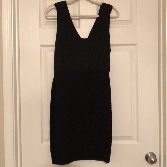 Forever 21 fitted black dress. - Picture 5 of 8